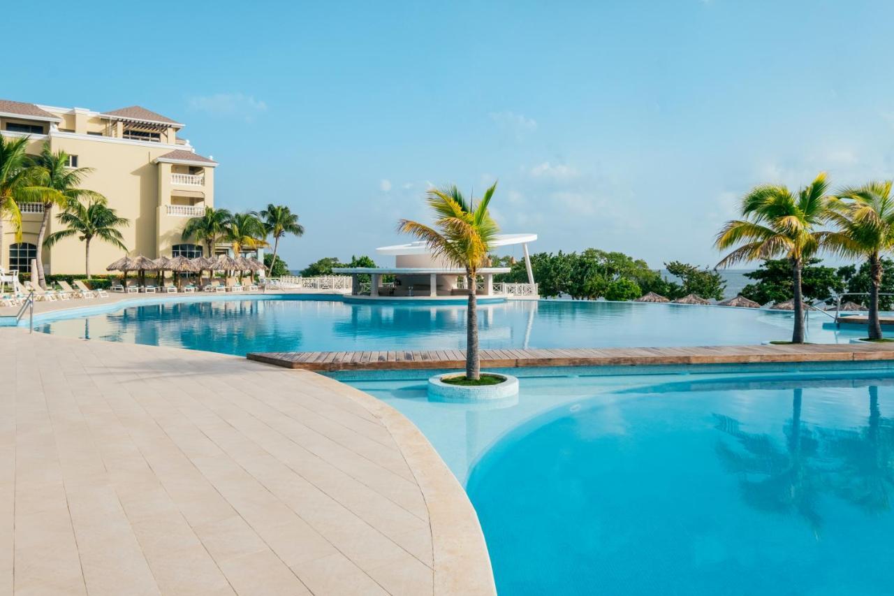 Iberostar Waves Rose Hall Beach Teluk Montego Bagian luar foto